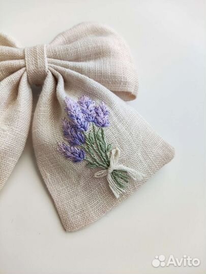Бант льняной с вышивкой
