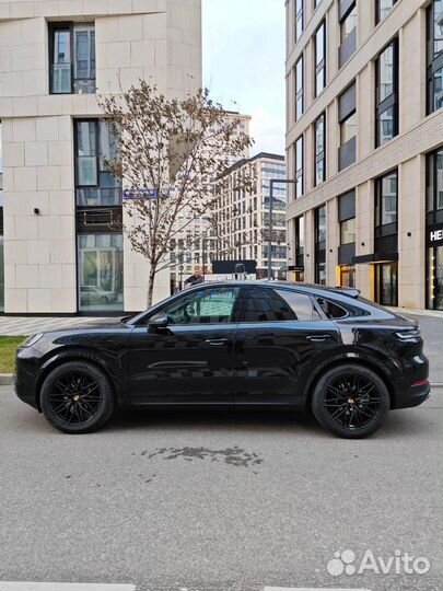 Porsche Cayenne 3.0 AT, 2023, 30 км