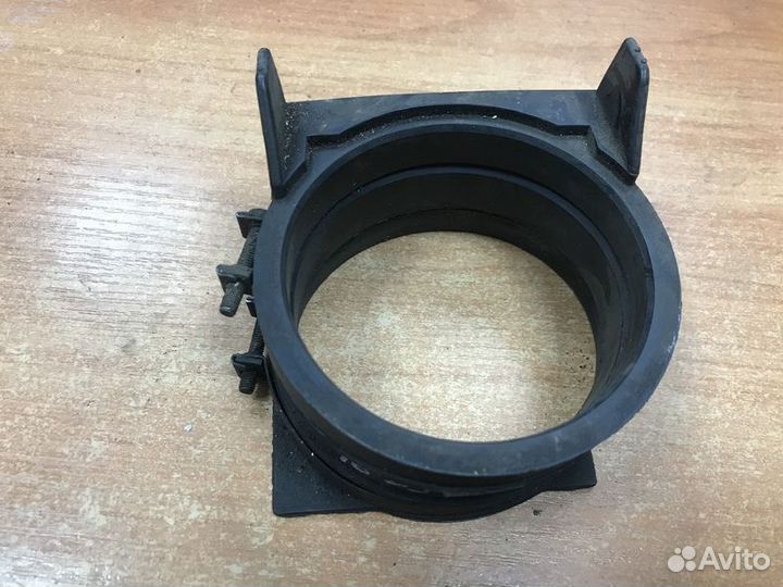 Патрубок воздушного фильтра Mercedes-Benz S-класс