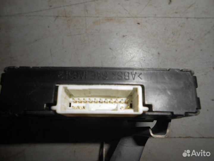 Электронный блок (Toyota Corolla)