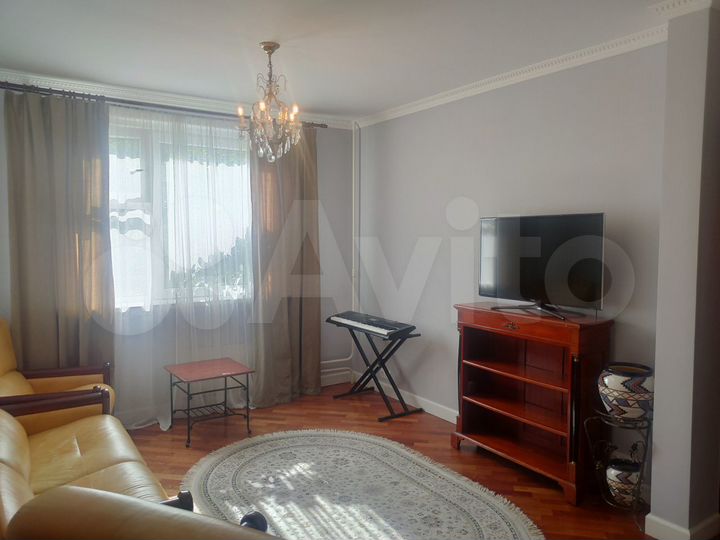 3-к. квартира, 76 м², 2/22 эт.