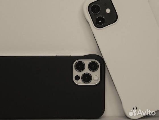 Чехол на iPhone 12