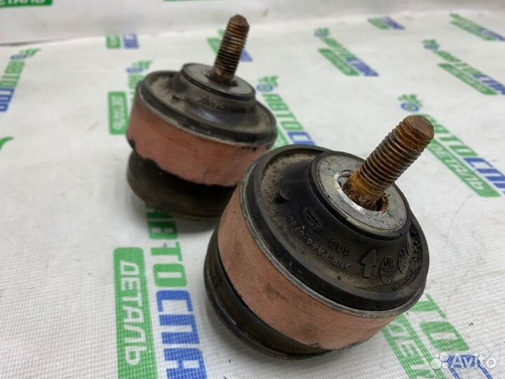 Опора кузова передняя Land Rover Discovery 3