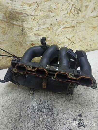 Коллектор впускной Ford Focus 1 fydb 2004