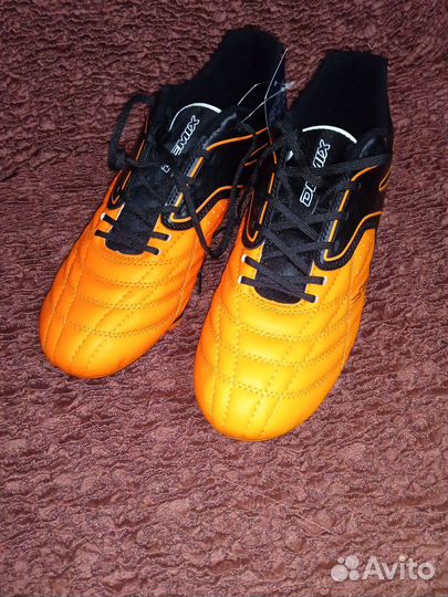 Футбольные бутсы