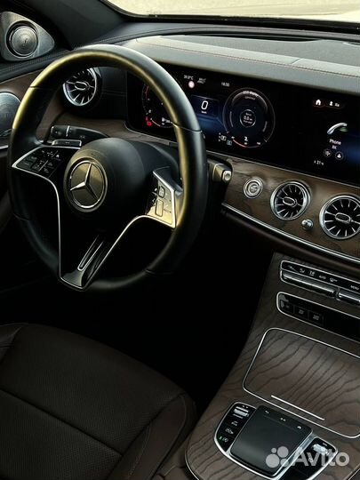 Аренда / прокат авто mercedes-benz E250 2021
