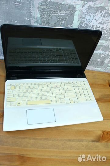 Sony Vaio 8GB, HDD 1000GB