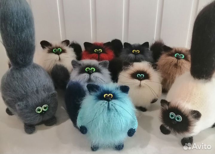 Вязаный кот