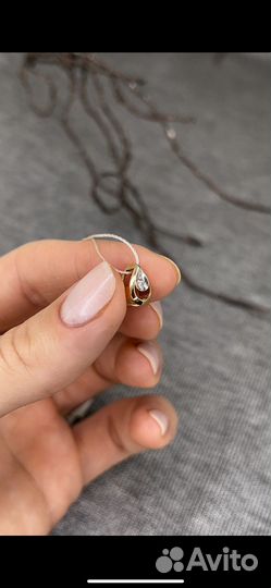 Золотая подвеска