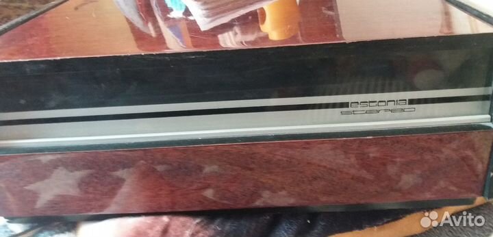 Эстония, проигрыватель винила