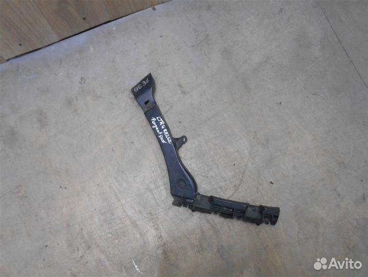 Кронштейн заднего бампера правый от Peugeot 3008