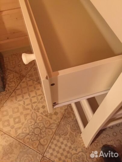 Пеленальный стол