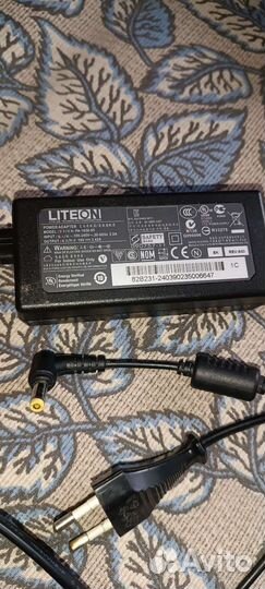 Блок питания к ноутбуку