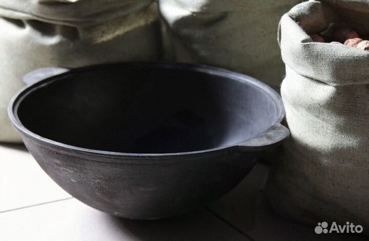 Казан чугунный