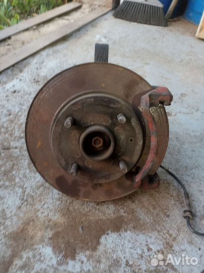 Поворотный кулак Шевроле Лачетти