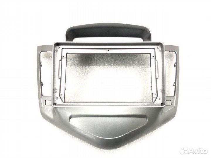 Рамка магнитолы Chevrolet Cruze 2012