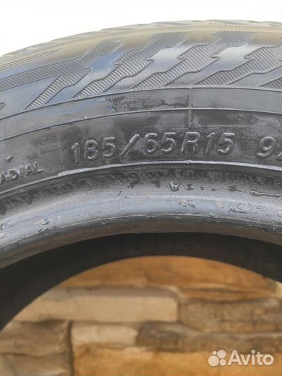 Yokohama IceGuard Stud IG65 185/65 R15