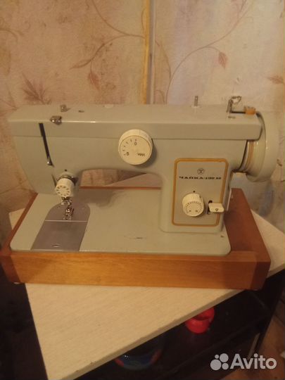 Швейная машина Чайка 132м