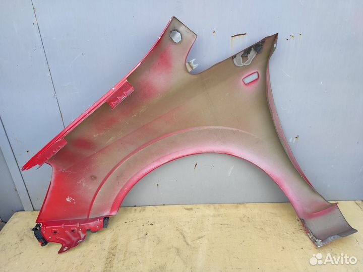 Крыло переднее правое на Opel Zafira B