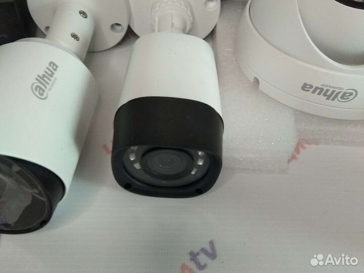 Комплект 11 камер видеонаблюдения Dahua микр