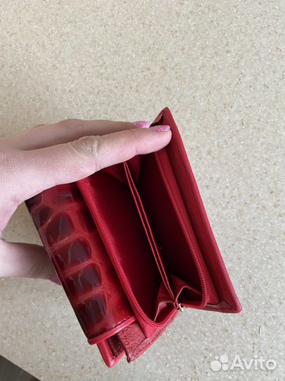 Кошелек женский натуральная лаковая кожа