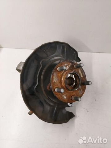 Кулак передний правый Toyota Prius 2 NHW20