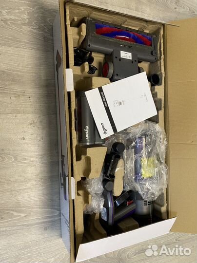 Беспроводной пылесос dyson V11s 5 in 1 Б/у