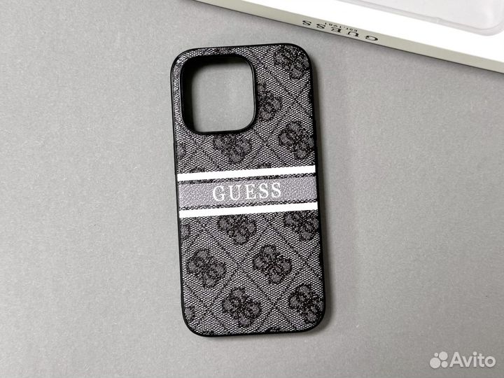 Чехол на iPhone 14 Pro Guess