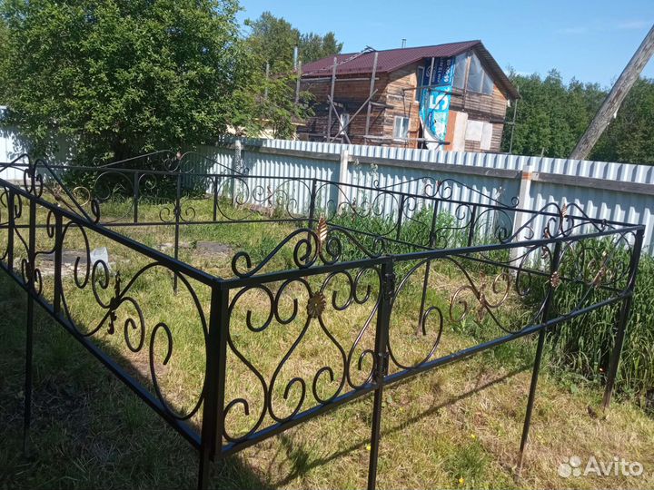 Подставка для цветов напольная