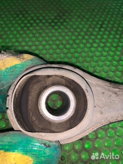 Кронштейн кпп Renault Logan 2 седан K7M