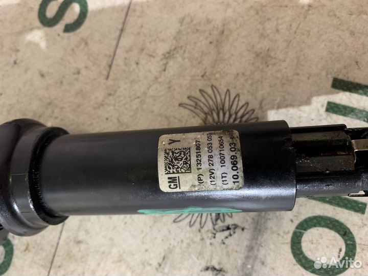 Рулевой карданчик Opel Astra J 2010