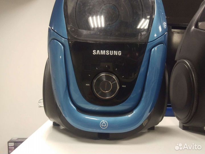 Пылесос с контейнером для пыли Samsung