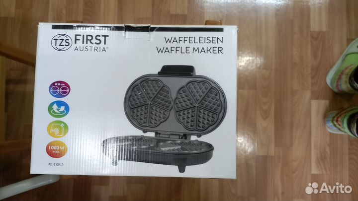 Вафельница First FA-5305-2 черный