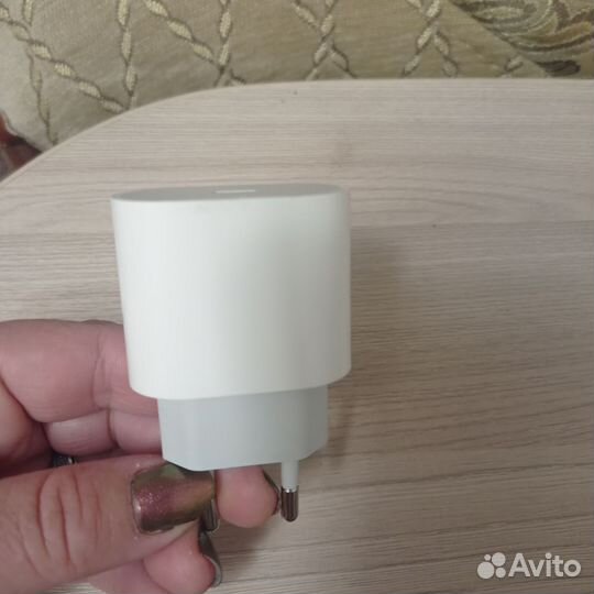 Зарядное устройство на iPhone
