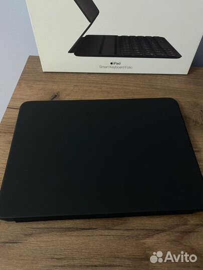 Apple Smart Keyboard Folio 11