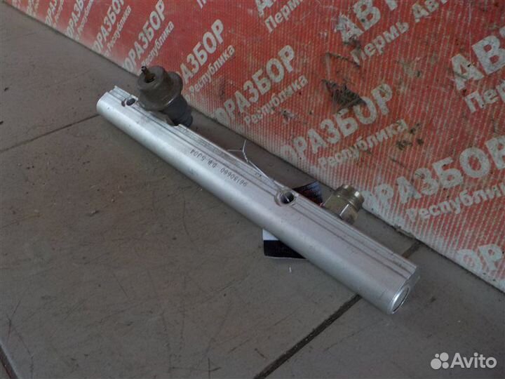 Топливная рампа Daewoo Espero седан C20LE 1993