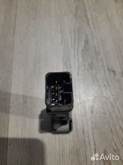 Кнопка подогрева лобового стекла Kia RIO 3