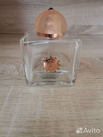 Флаконы от нишевой парфюмерии