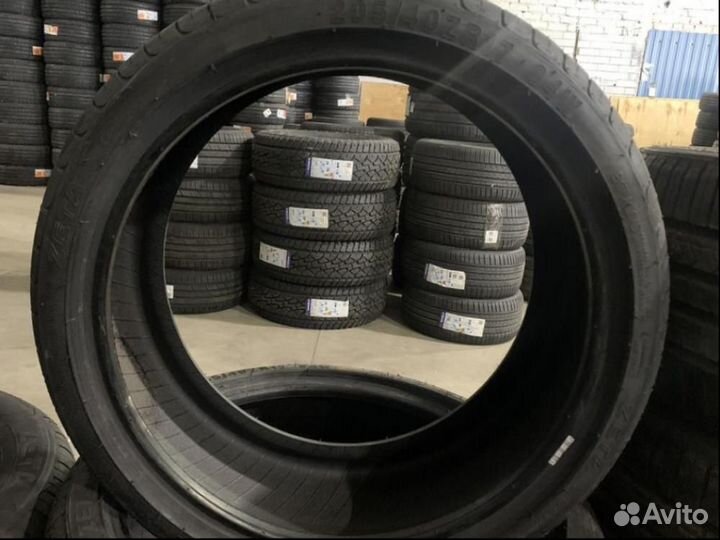Zeta ZTR10 205/40 R17 84W