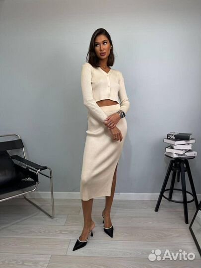 Костюм женский