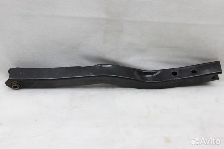 Кронштейн опоры радиатора левый Ford Kuga 2