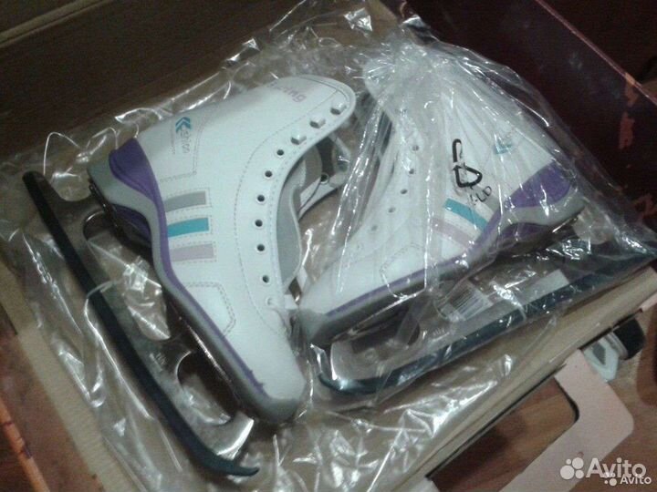 Коньки женские(детские)