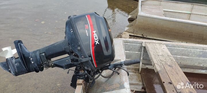 Лодка с мотором