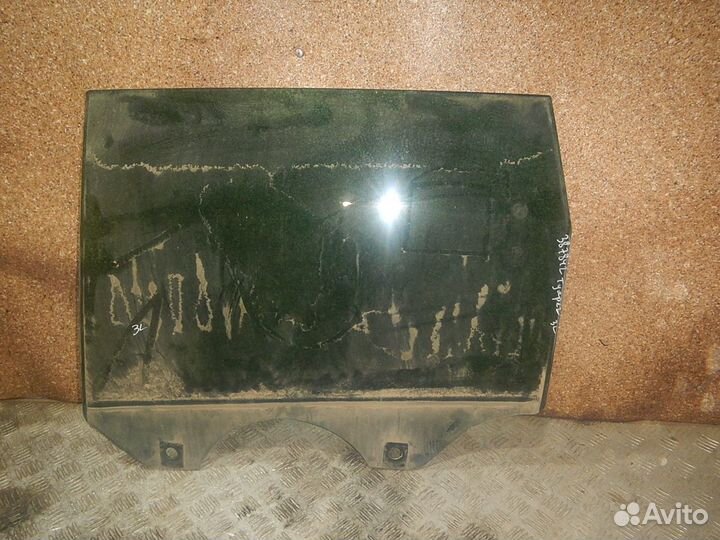 Стекло двери задней левой, Volkswagen (Фольксваген