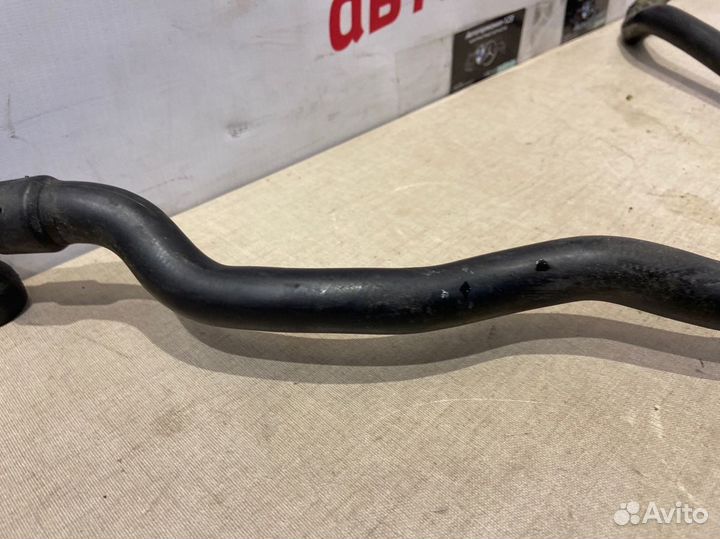 Патрубок системы охлаждения Mercedes C180 C204