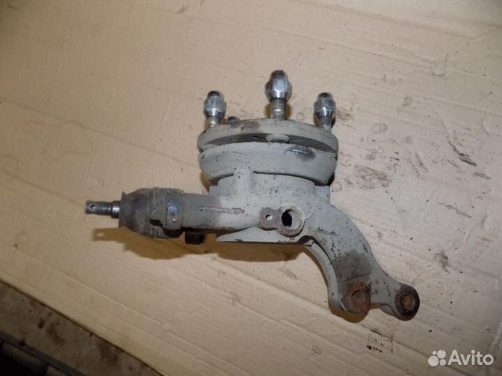 Кулак поворотный передний правый Ceed 2007- 2012