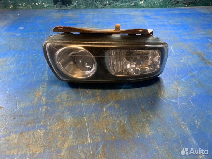 Фара противотуманная передняя левая Subaru Legacy