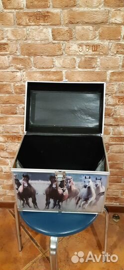 Ящик для конных принадлежностей