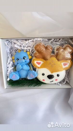 Новогодние наборы косметики