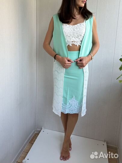 Костюм жилет и юбка